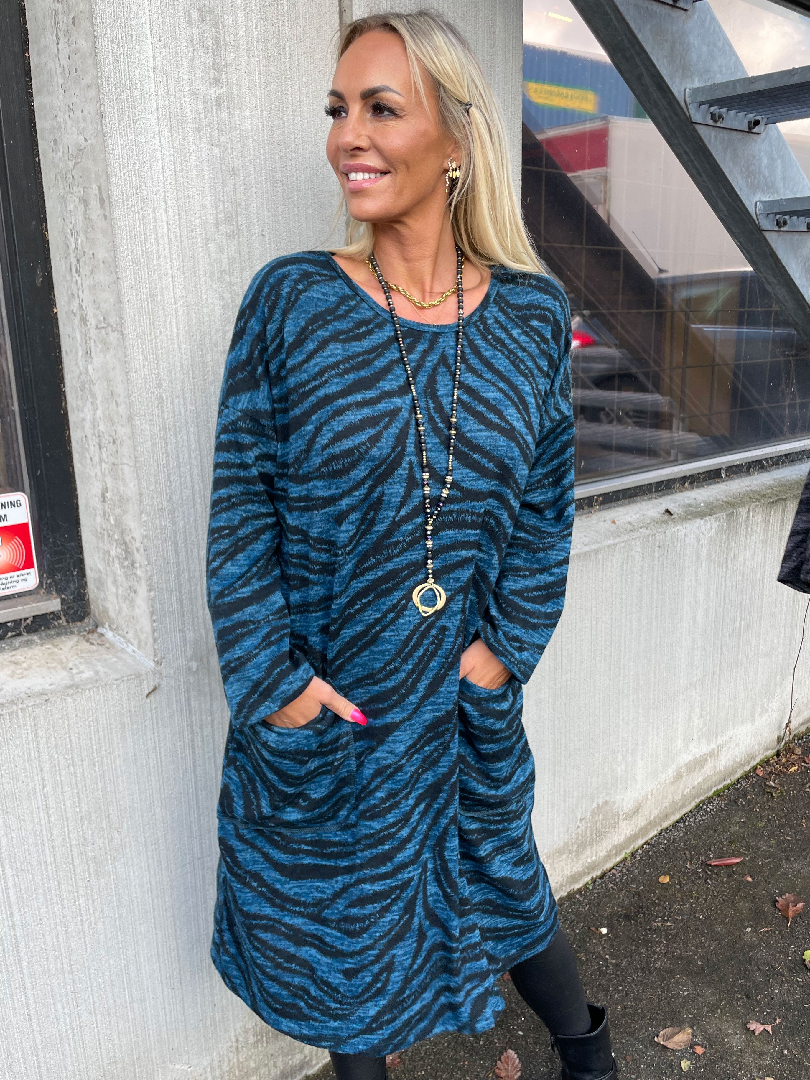 Merina - Klänning med fickor